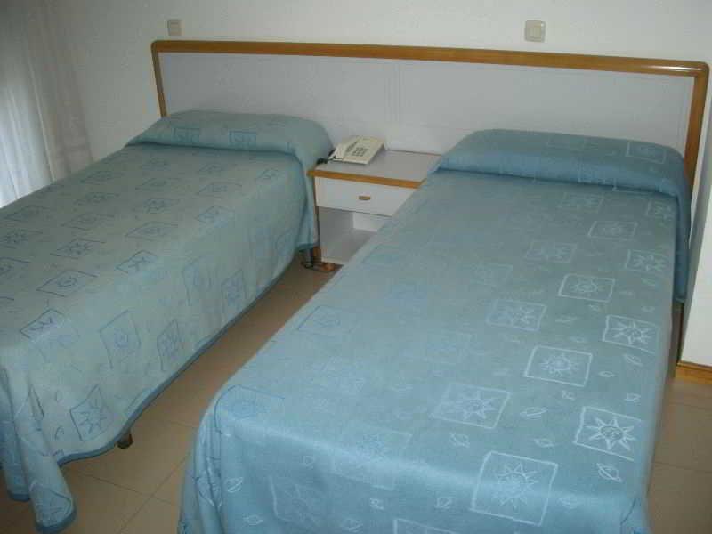 Hotel Playa De Meron San Vicente De La Barquera Extérieur photo