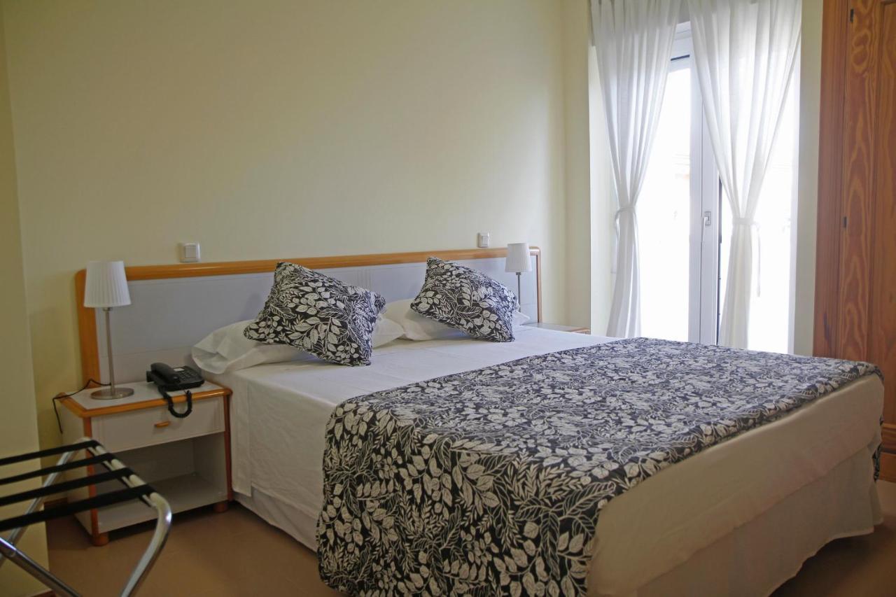 Hotel Playa De Meron San Vicente De La Barquera Extérieur photo